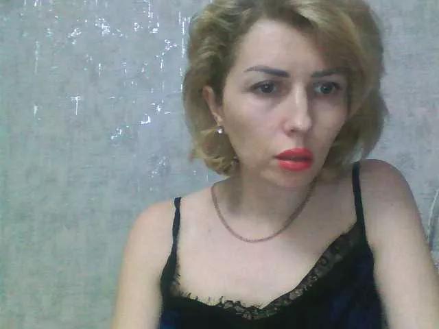 8000Boginya on BongaCams 