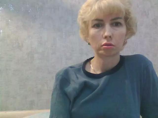 8000Boginya on BongaCams 