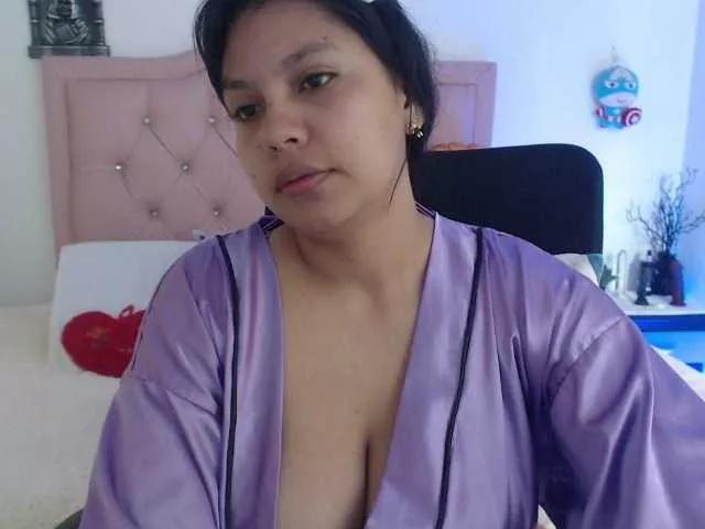ainhoa-caluchi on BongaCams
