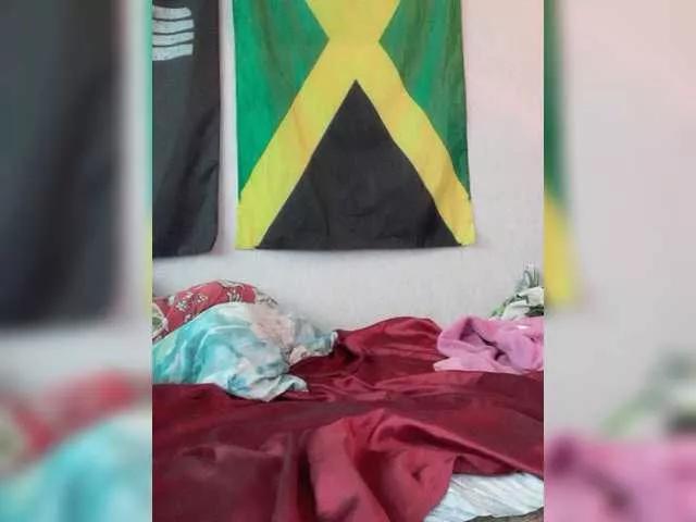 Ann-Dominica on BongaCams 