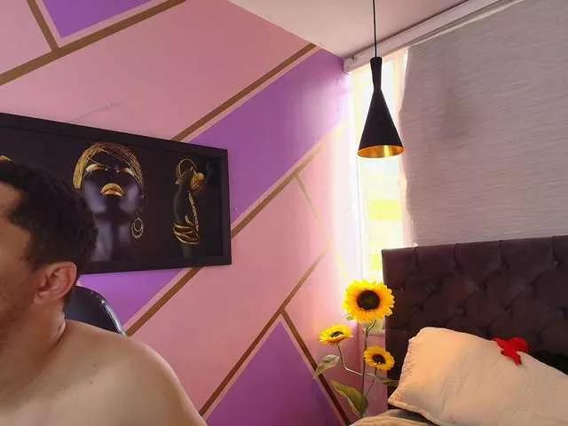 Annie-Lii from BongaCams