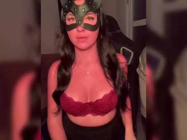 BonyaNice from BongaCams