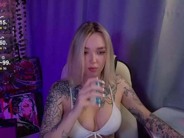 CamelliaMoon on BongaCams 