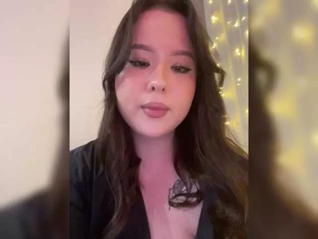 CateLong from BongaCams