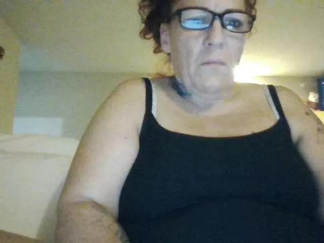 Cinnamon75 on BongaCams 