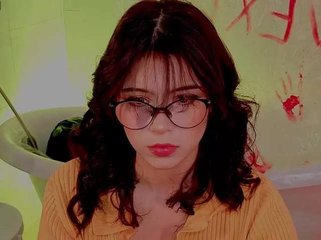 CoralineJones from BongaCams