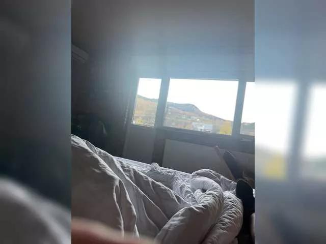 Crowley-ua from BongaCams