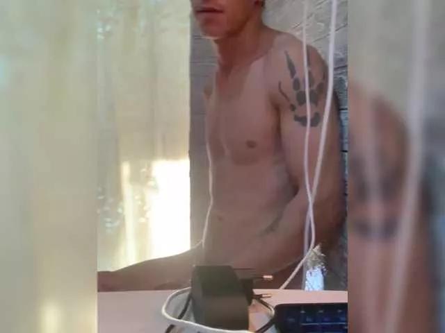 Dmeesk from BongaCams