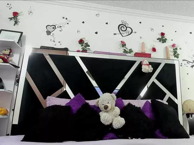 Dreamgirlss from BongaCams