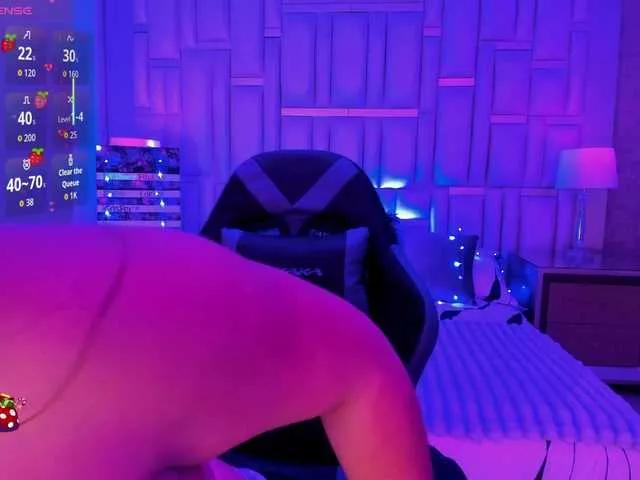 EinnyMure from BongaCams