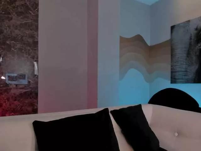 ErikaBenz on BongaCams