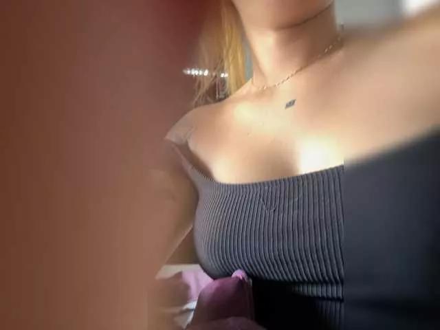 Evellyyn from BongaCams