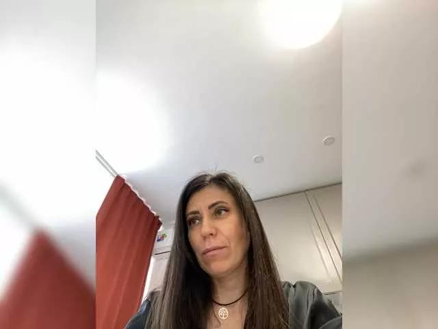 HotyWinter84 from BongaCams