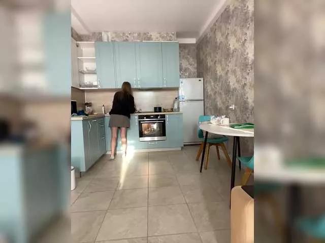 Incredible123 from BongaCams