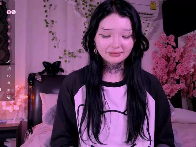 Leinbone from BongaCams