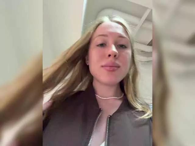 Likachkaa from BongaCams