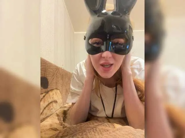 Lisichka4 — Freechat on BongaCams