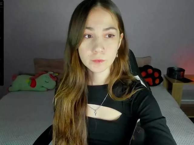 LittleeCherry on BongaCams 
