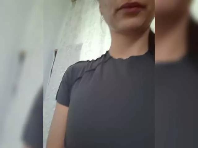 monikaG from BongaCams