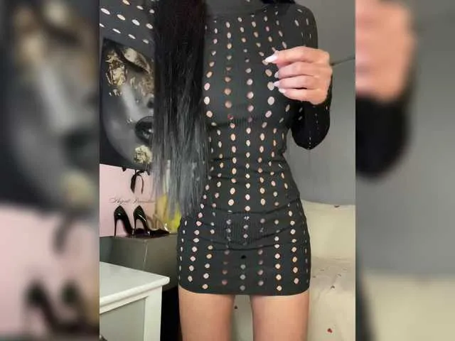 nicole21x —  @remain  naked !! LOVENSE ON 2 tok!! Vacation In Dubai or Monaco - 59.000 tokens!!