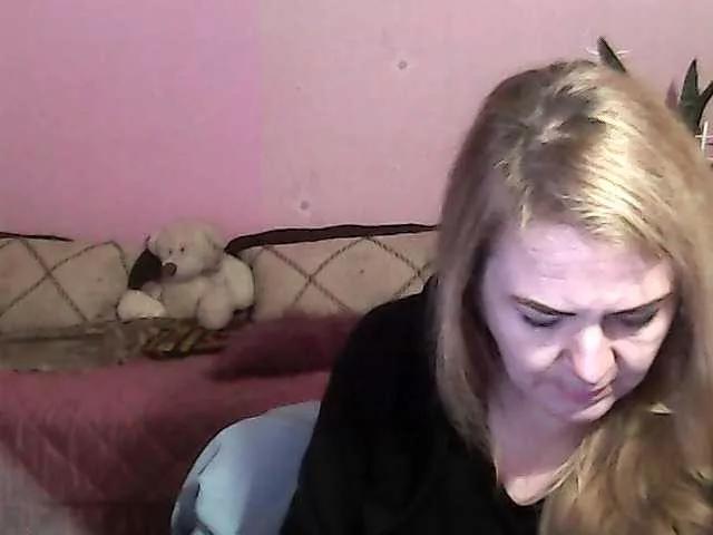 NinaKeil from BongaCams