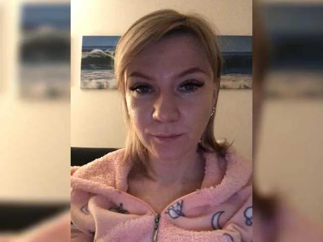 ParadiseAlina on BongaCams 