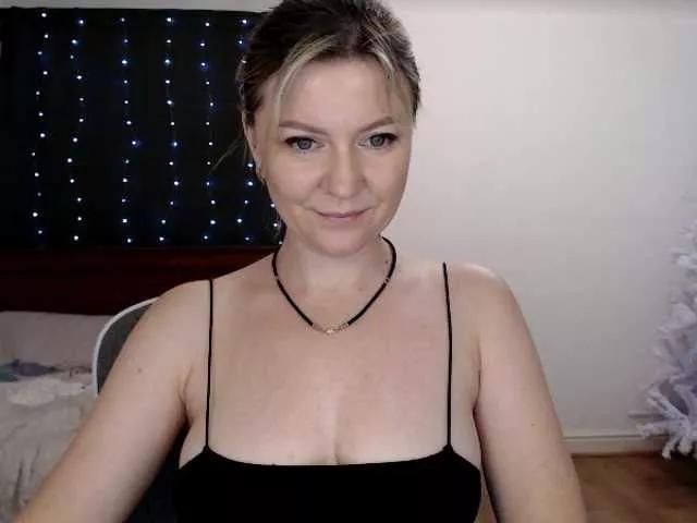 ParadiseAlina on BongaCams 