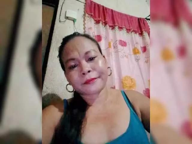 philscharm on BongaCams 