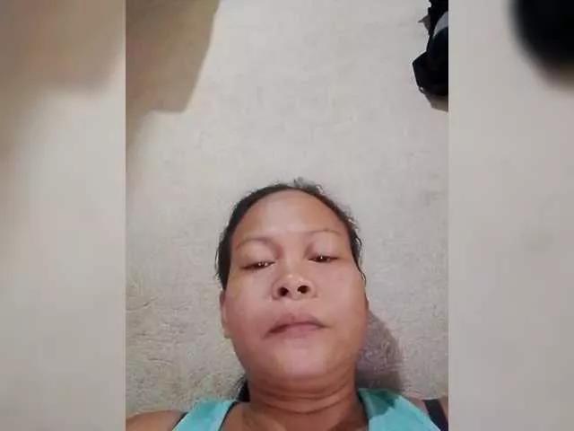philscharm on BongaCams 
