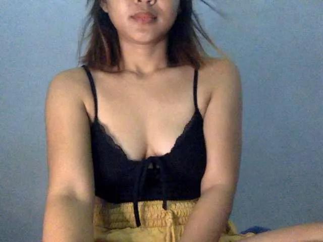 smiling-4u on BongaCams