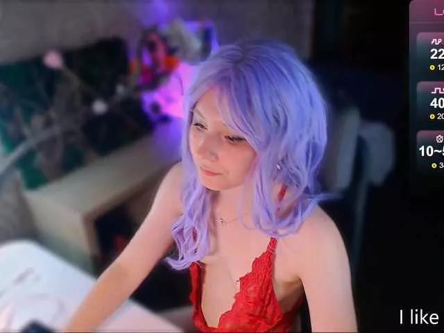 SueHuge on BongaCams
