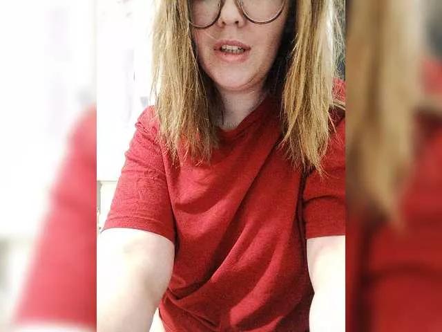 Zhenichkaovs on BongaCams