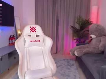 blush_mikki from Chaturbate