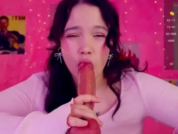 chery_lady22 — Try suck monster dildo [1412 tokens left] #deepthroat #cute #bigass #curvy #Fuckmachine