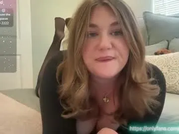 daddyslittlegirl12 — Stretch and plug my tight  ass for goal... Lush in, 155 and 225 are my fav patterns! #dirtytalk  #bigass [408 tokens remaining]