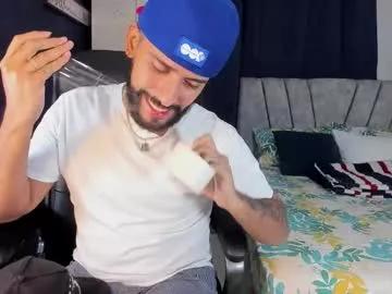 dcollins_ from Chaturbate