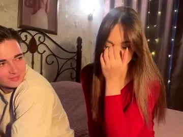 isabellacouplee — GOAL: make ass red [77 tokens remaining] Welcome to my room! #new #cum #blowjob #couple #anal