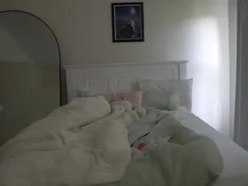 pixieasiangal — Goal: show butt #bigasss #jiggle  - Next Goal: handbra