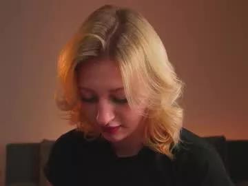 rue_novella from Chaturbate