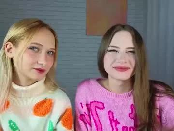 strawberryglow from Chaturbate