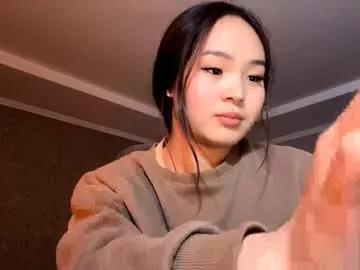 winterluchini from Chaturbate