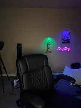 bossyroxy84 from StripChat