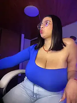 Isabella_boobd