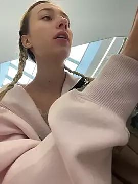 Lia__Love from StripChat