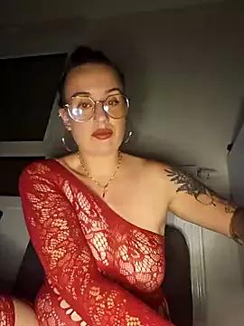 Lindsay_00off from StripChat