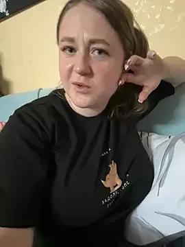 LizzyShine on StripChat 