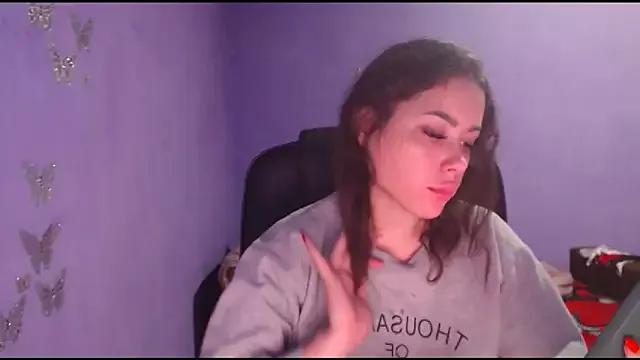LovelyJulliette on StripChat 