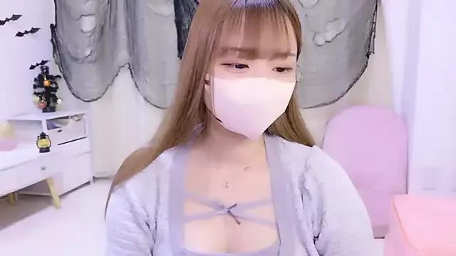 MAIKA_pyon from StripChat