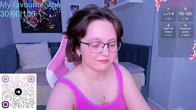 Mila__Cutee from StripChat
