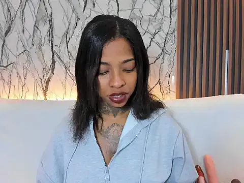 Pauline_Fox
